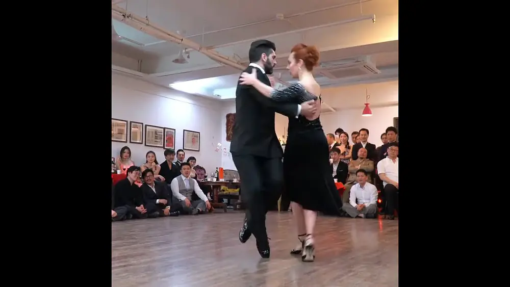 Video thumbnail for Silvana Prieto y Matias Batista Aleman - Pa' Que Te Oigan Bandoneon #TangoMoment #Giro