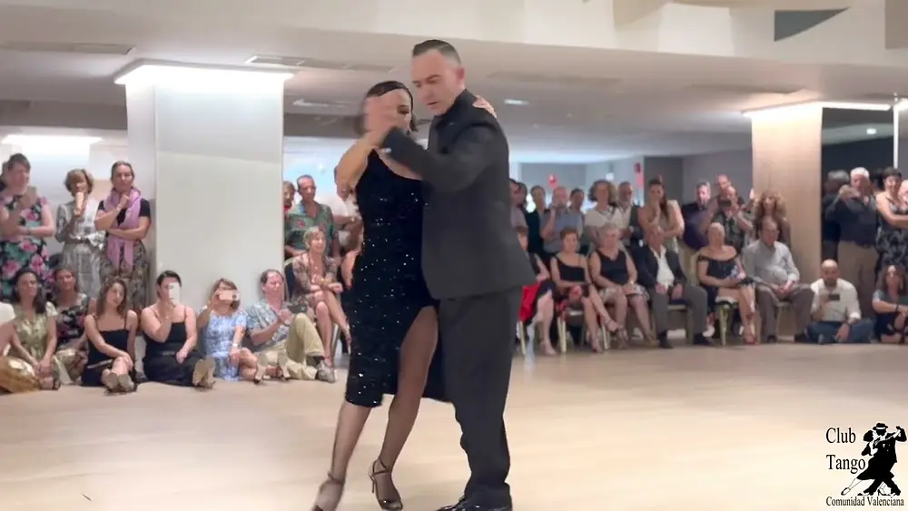 Video thumbnail for Joe Corbata & Lucila Cionci  2;  XXI Encuentro Club Tango Comunidad Valenciana 11/10/24