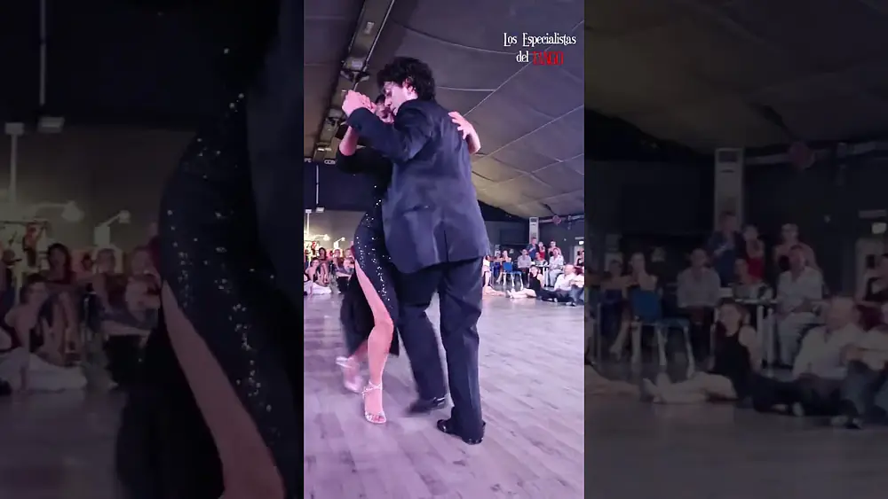 Video thumbnail for Sabrina Masso y Federico Naveira @ Napul'è Tango Festival 2024_4/5