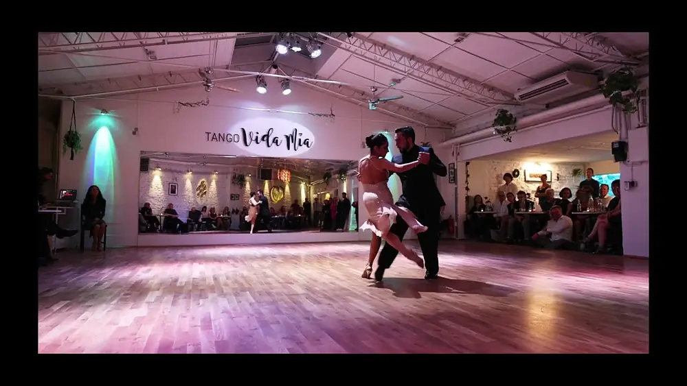 Video thumbnail for Clarisa Aragón & Jonathan Saavedra-Tango VidaMia Cologne, Germany (15.10.2022)  4/4