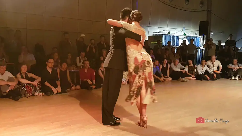 Video thumbnail for Sebastián Achaval & Roxana Suarez ❤ @ Lyon Tango Festival 2019 - El Choclo (Carlos Di Sarli)