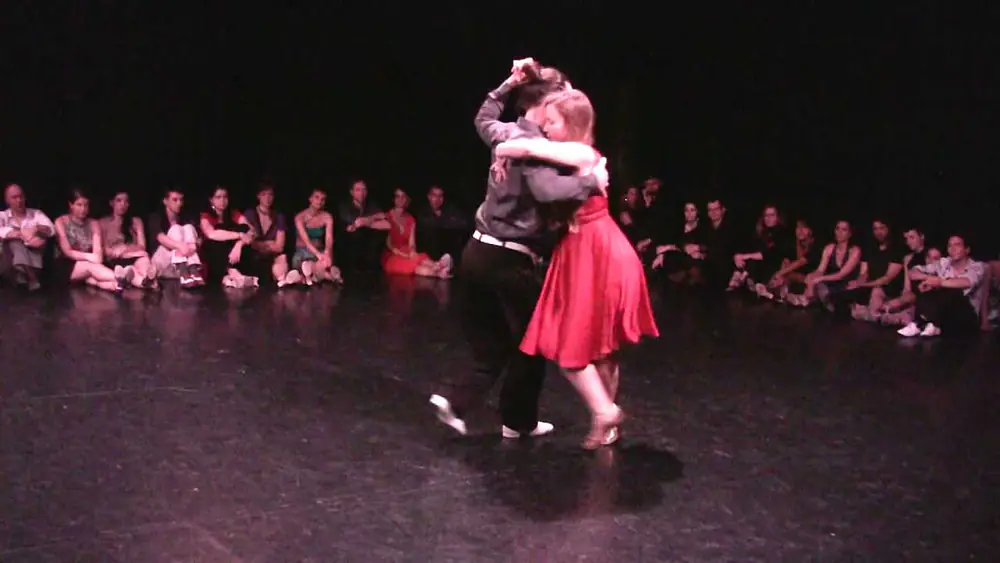 Video thumbnail for Festivalito : Maja Petrovic et Marko Miljevic sur un tango de D'Arienzo