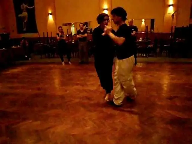 Video thumbnail for Clase Natalia Games y Gabriel Angio, en Salon Caning