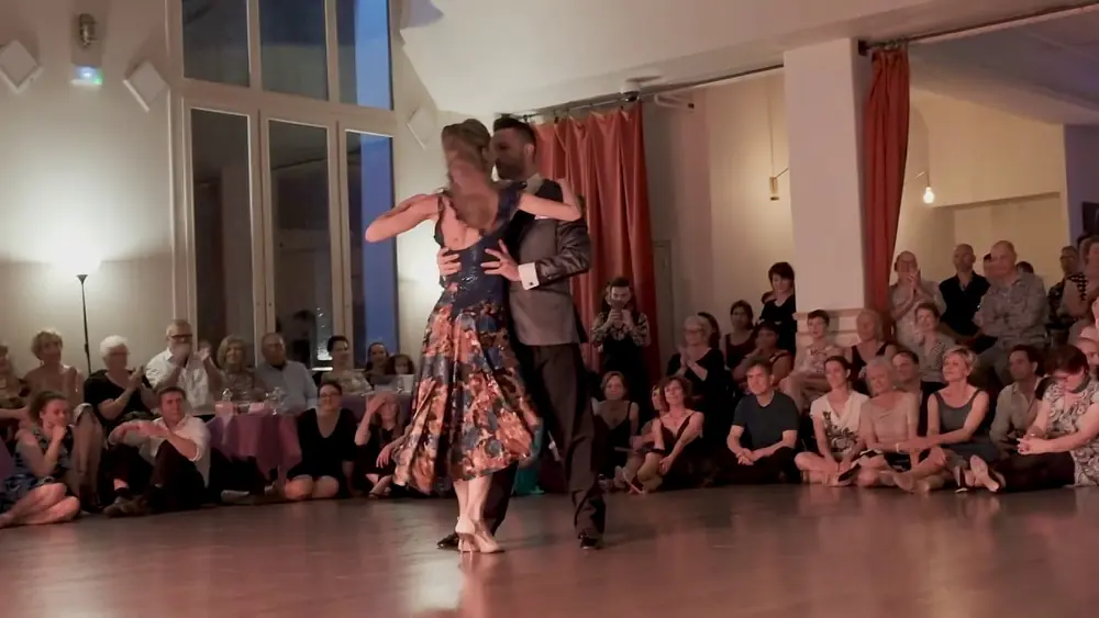 Video thumbnail for Chloe y Dionisis Theodoropoulos -  Mi Vieja Linda - Abrazo Tango Metz Festival 2019