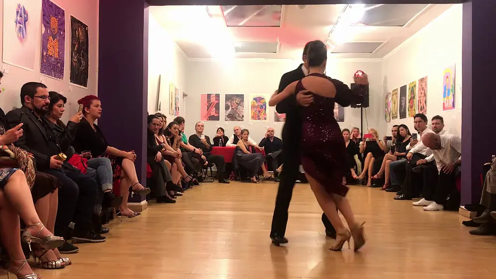 Video thumbnail for Vittoria Franchina y Edwin Olarte en Milonga de Gala Internacional Tinta Roja 1/2