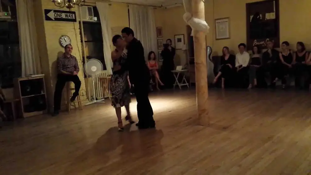 Video thumbnail for Argentine tango: Carolina Jaurena & Andres Bravo - Te Aconsejo Que Me Dejes