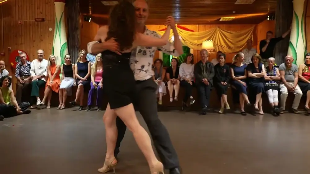 Video thumbnail for Sigrid van Tilbeurgh & Rafael Busch mixed teachers show Taboe Tangocamp 2023 VALS