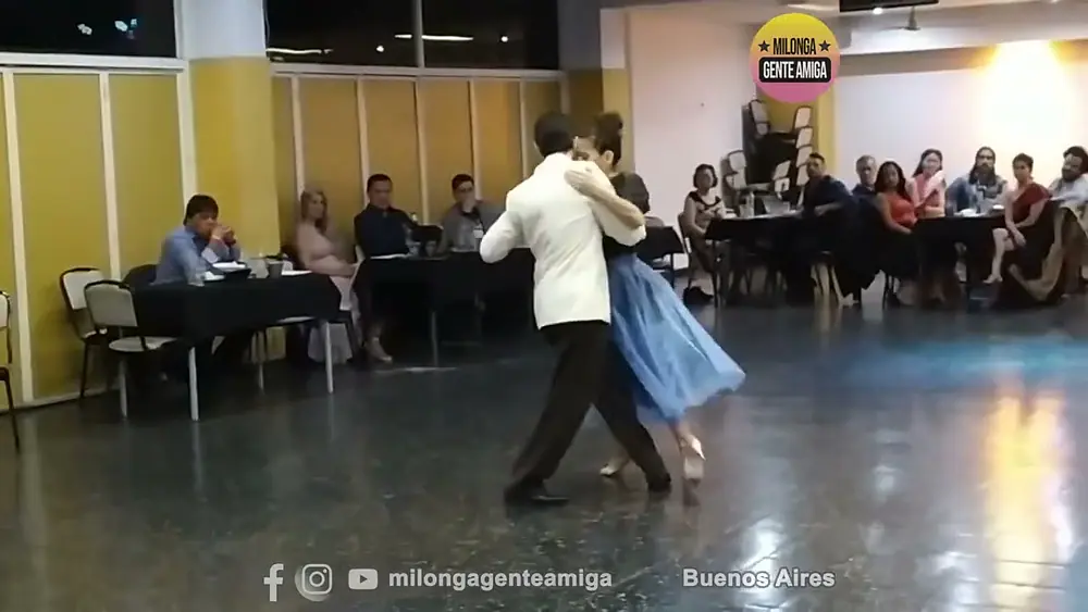 Video thumbnail for Martin Mateu y Maria Ybarra  - Milonga Gente Amiga - 09/JUN/2024 (2/3)