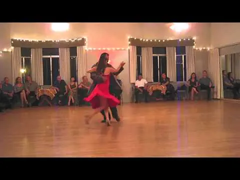 Video thumbnail for Luis Bianchi y Daniela Pucci at Monte Cristo 04-01-2011, 1 of 2