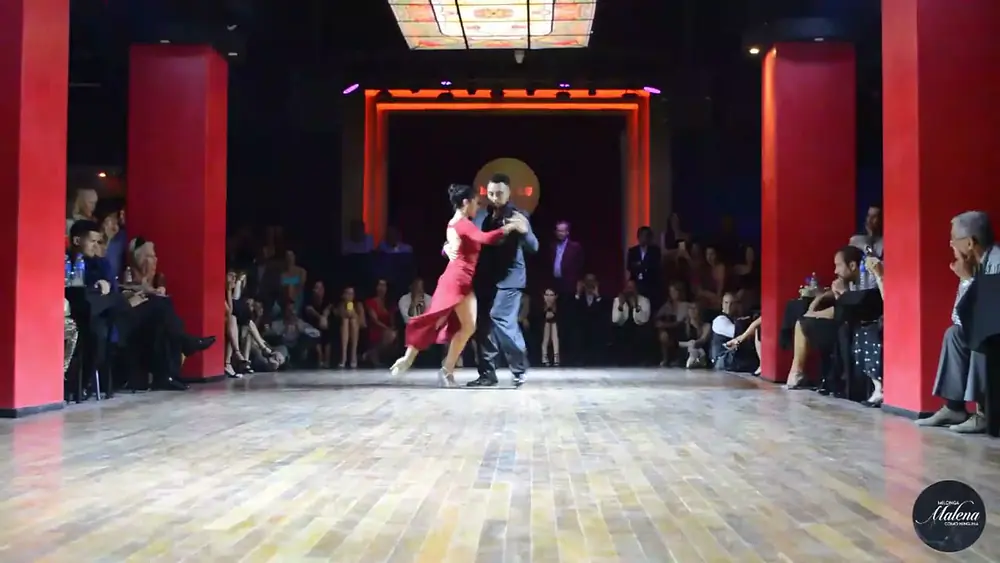 Video thumbnail for Clarisa Aragón & Jonathan Saavedra en Milonga Malena "COMO NINGUNA"!!! 2/3