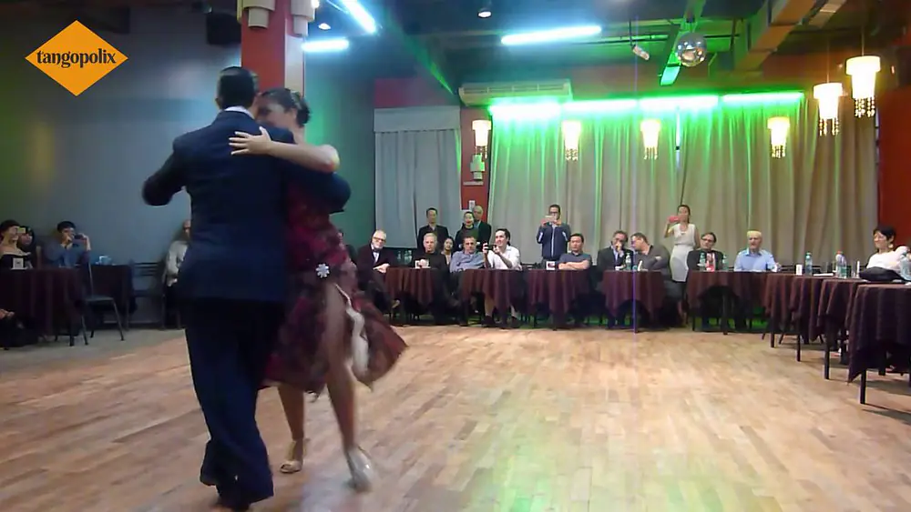 Video thumbnail for 3/4 - Edwin Espinosa & Alexa Yepes @ Milonga de los domingos