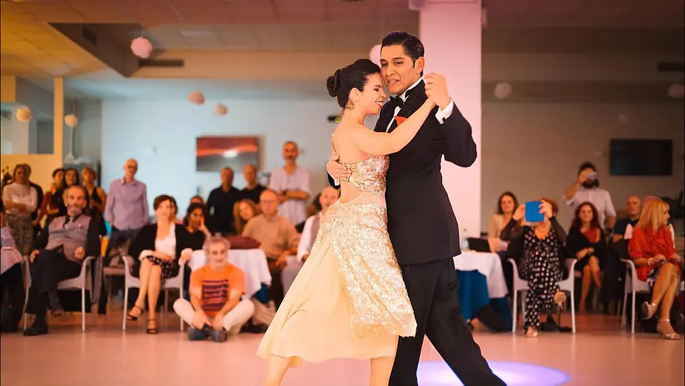 Video thumbnail for Flor Labiano & Hernan Rodriguez - Tango ✨🕺🏻💃🏻🤍