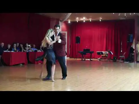 Video thumbnail for Maxi Copello & Cecilia Vicencio - Tango Demo 1/2 @ Susan's Studio 2017 April 7
