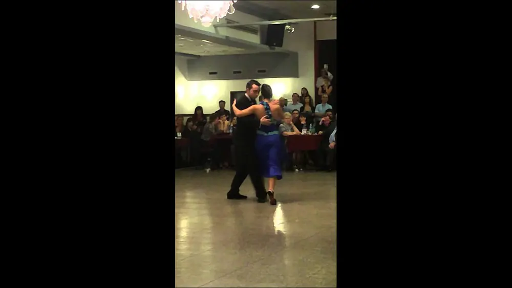 Video thumbnail for Clarissa Aragon y Jonathan Saavedra - Valcecito De Antes/Juan D'Arienzo -  Milonga La Baldosa