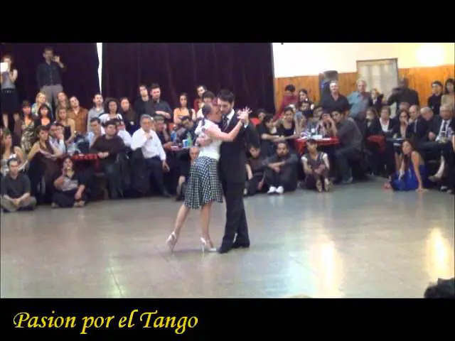 Video thumbnail for ANDREA MISSE Y JAVIER RODRIGUEZ BAILANDO TRISTEZA MARINA EN LA BALDOSA