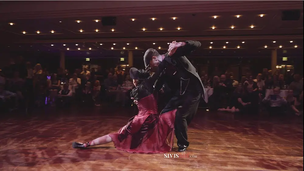 Video thumbnail for Julian Sanchez & Bruna Estellita 2/4