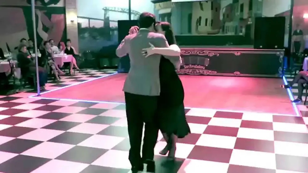 Video thumbnail for David Palo & Milena Plebs interpretan Cuatro Palabras