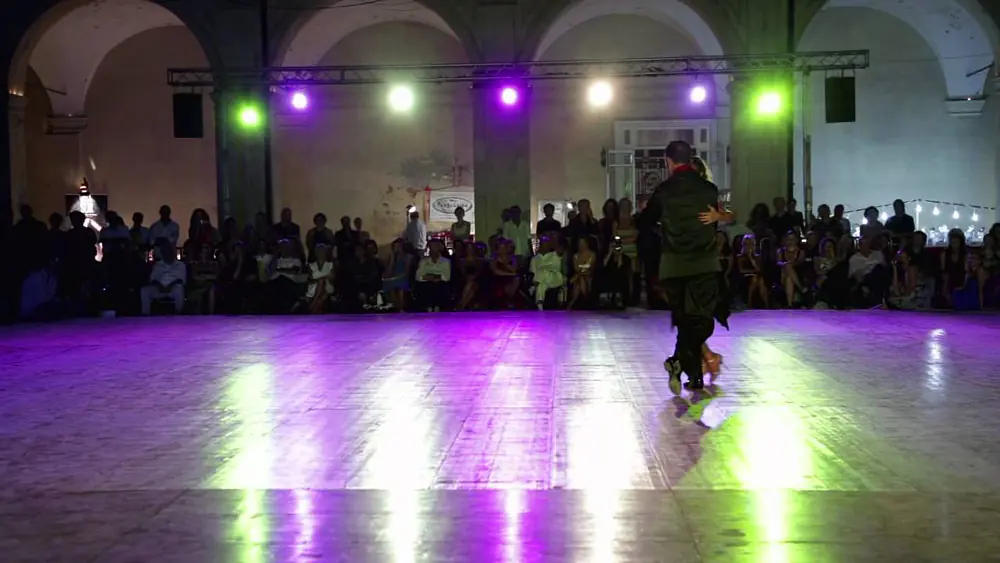 Video thumbnail for Joe Corbata y Lucila Cionci - Catania Tango Festival 2013 - Video 3-4