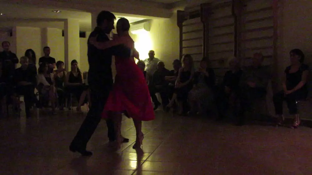 Video thumbnail for Video Tango a.c. Vacanze Tango Tangholidays: Sergio Cortazzo y Analia Centurion -  Palinuro 2016