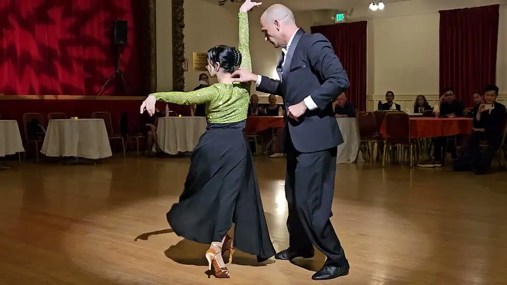 Video thumbnail for Guillermina Quiroga & Mariano Logiudice at Vecher milonga (3 of 3)