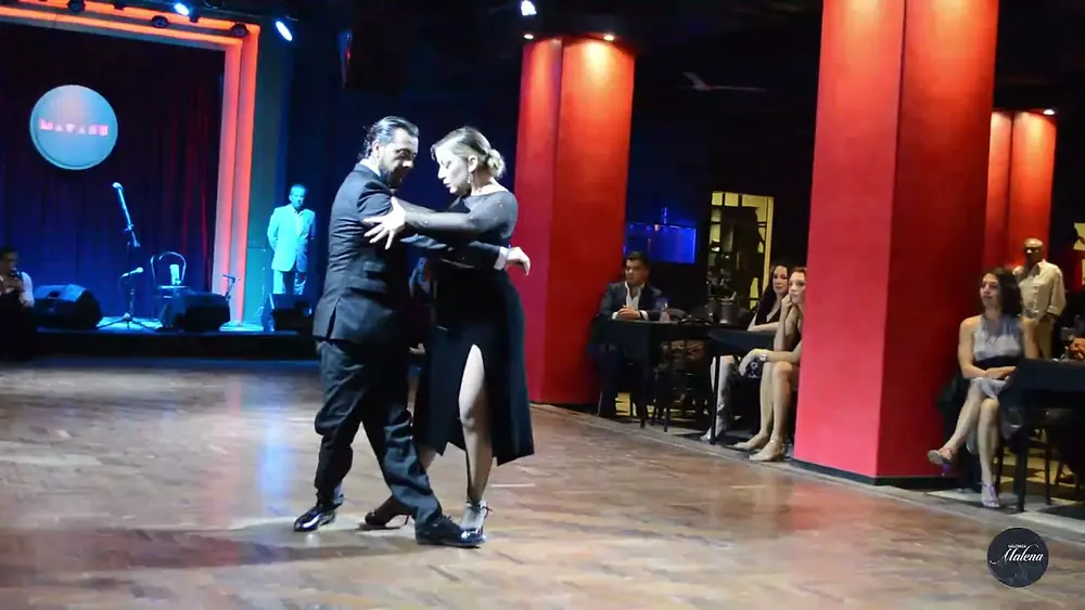 Video thumbnail for Noelia Hurtado & Facundo de la Cruz en Milonga Malena - Marabu !! 3/4
