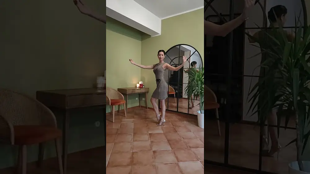 Video thumbnail for Elegant footwork! Tango Technique with Silvina Tse