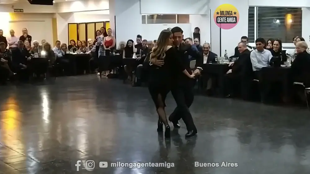 Video thumbnail for Lucio Galvan y Morena Marquez  - Milonga Gente Amiga - 02/JUN/2024