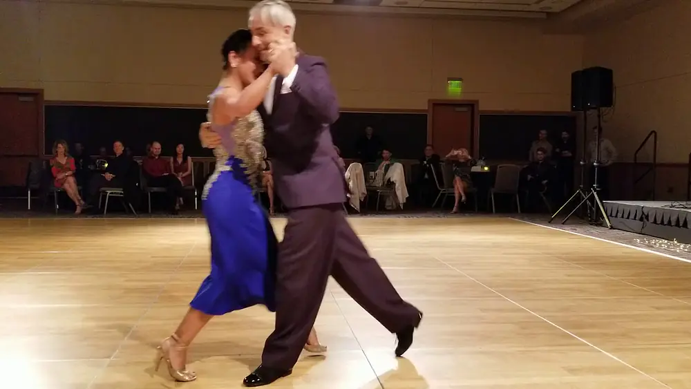 Video thumbnail for Paloma Berrios & Maximiliano Alvarado - performance at Dream Tango Festival on May 24, 2019 (2 of 2)