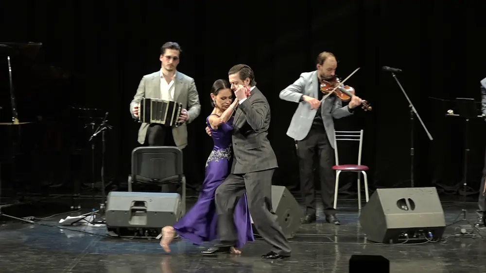 Video thumbnail for Solo Tango orquesta - Vals de invierno / Ruslan Takhirov & Natalia Atepaeva