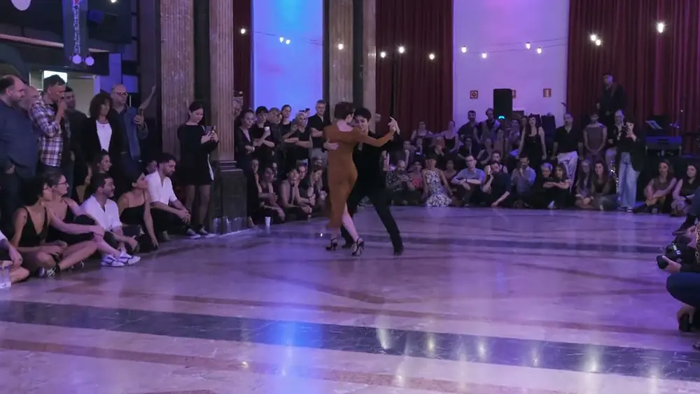 Video thumbnail for Ezgi Turmuş Binici & Derya Kılıç a Barcelona Queer Tango Festival 2024