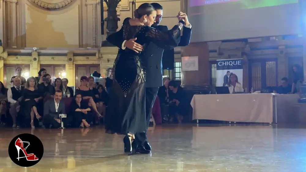 Video thumbnail for Carla Rossi y José Luis Salvo 2/4 - Guapeando - Italian Tango Cup 2024