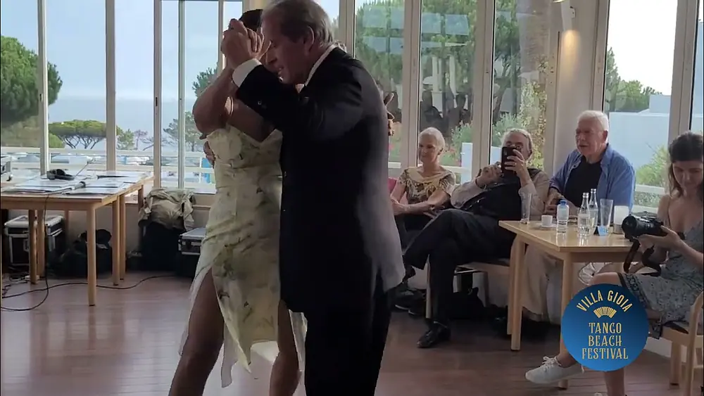 Video thumbnail for Fernando Jorge & Alexandra Baldaque @ VILLA GIOIA Tango Beach Festival (3/4)