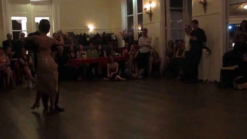 Video thumbnail for Roberto Zuccarino & Magdalena Valdez in La Bruja (Amsterdam) - Milonga