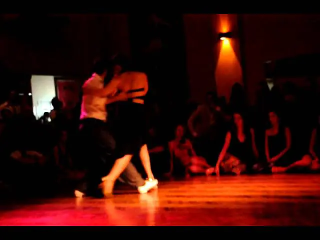 Video thumbnail for Natasha Lewinger y Pablo Rodríguez - 2º Yeite Tango Festival segunda noche Parakultural 1