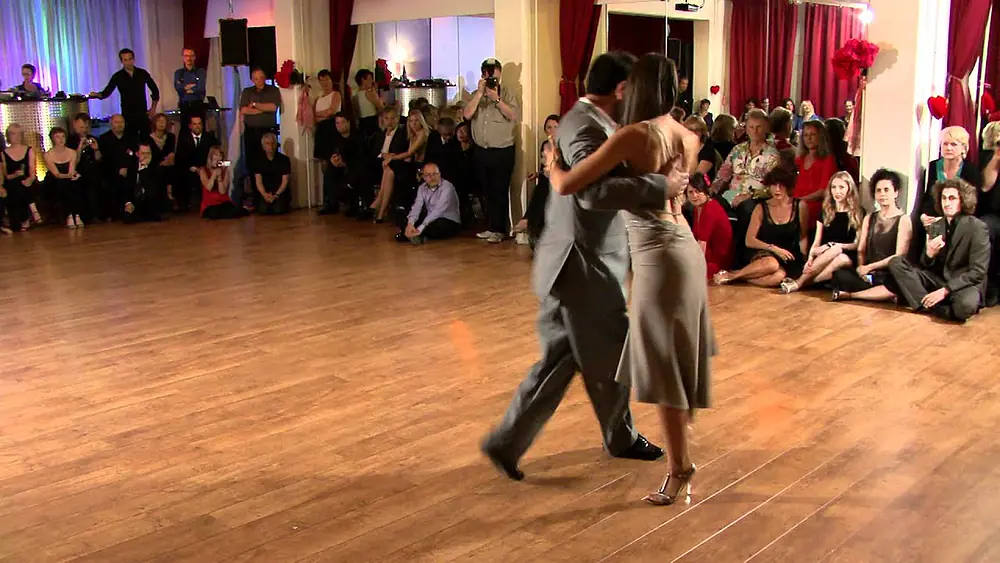 Video thumbnail for Tango dancing FABIAN PERALTA and LORENA ERMOCIDA