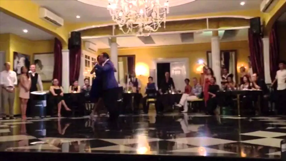 Video thumbnail for Maximiliano Cristiani & Jesica Arfenoni en BALI TANGO FESTIVAL Vals