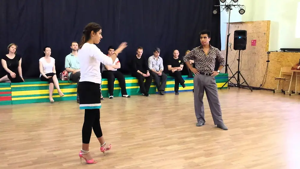 Video thumbnail for Sebastián Achaval and Roxana Suarez - Figures in tight space, argentine tango lesson (2014 Riga, LV)