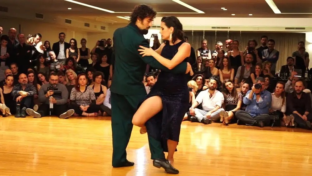 Video thumbnail for Pablo Veron & Cecilia Capello - Junto a tu corazon [José Garcia]