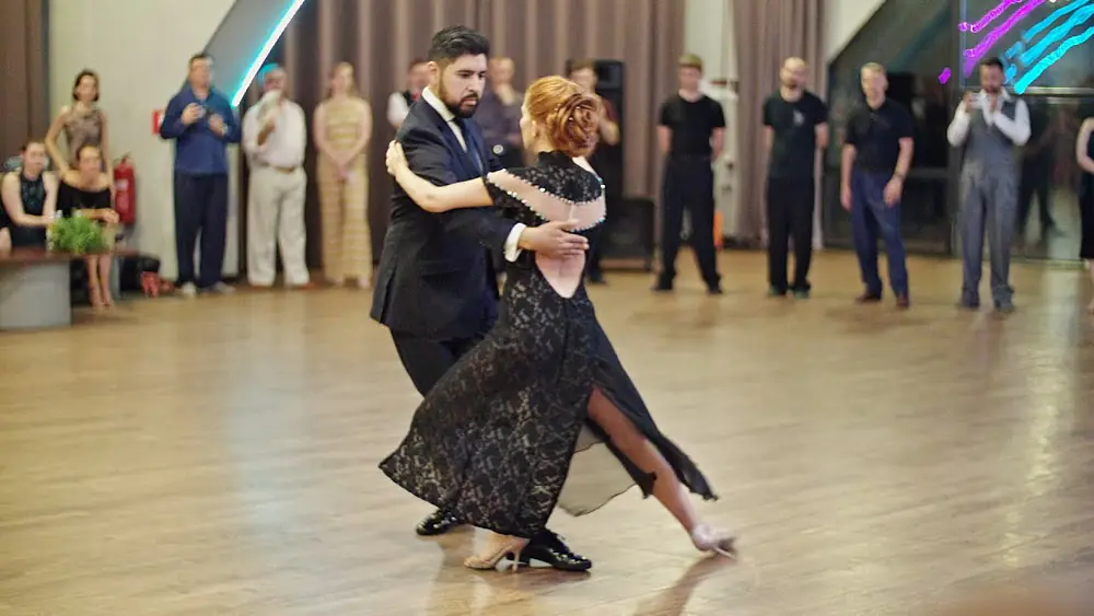 Video thumbnail for Sebastian Jimenez and Joana Gomes - Fuimos by Orquesta Típica Porteña. 1/4