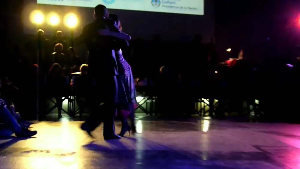 Video thumbnail for 1 Milonga del Patio presenta:  Milena Plebs y Demian Garcia "Milonguero Viejo"