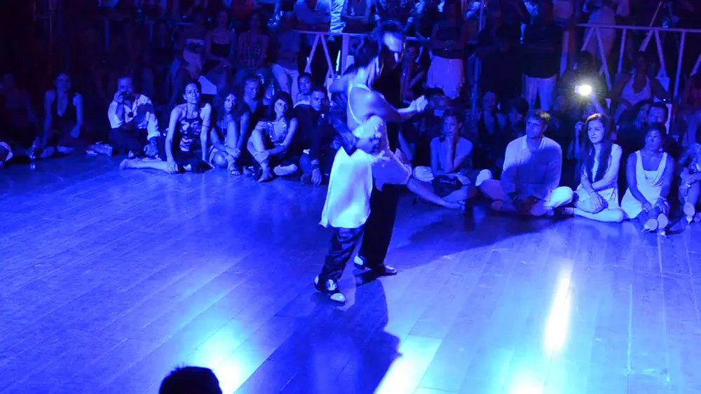 Video thumbnail for Mariano Chicho Frumboli-Juana Sepulveda, "Clair de Lune", Salerno tango festival-2013
