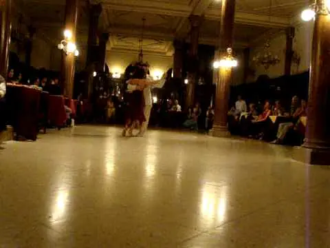 Video thumbnail for Juan Stefanides y Silvana Anfossi - Una pena - La Ideal 26-02-2010.MPG