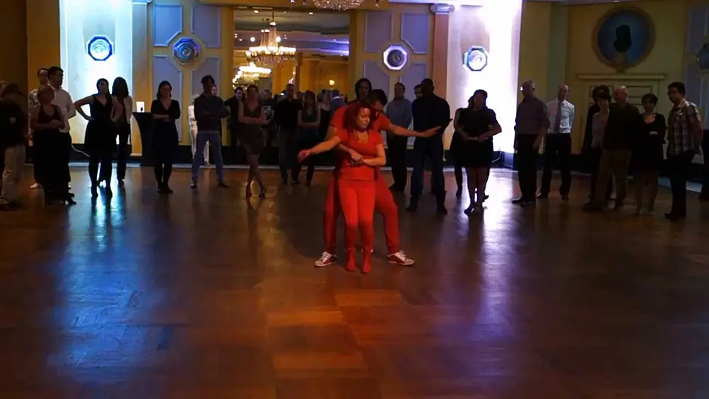 Video thumbnail for Salsa workshop demo: Ricco Chegue and Sandy-Salsa de Colores, 8/2/2014, Metropolitan Salsa Brussels