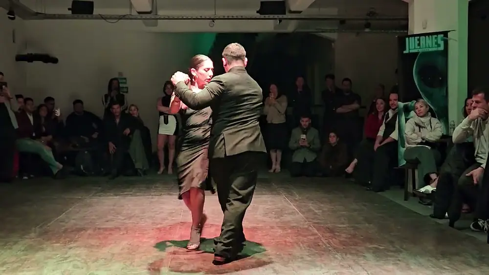 Video thumbnail for Brenno Marques y Fatima Caracoch at Juernes Milonga (1 of 2)