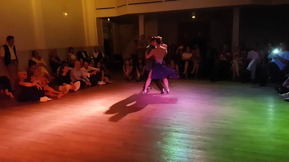 Video thumbnail for Alejandro Larenas y Marisol Morales Tours Tango 2/5