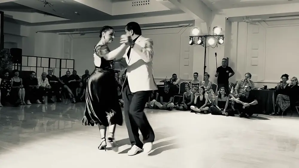 Video thumbnail for Rino Fraina y Graziella Pulvirenti  -  "El Choclo"  - Orquesta Carlos Di Sarli