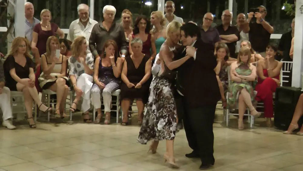 Video thumbnail for Aoniken Quiroga y Alejandra Mantinan - 10°tangofestivalvacanze - Fasano Selva - 22.07.2016 2.5