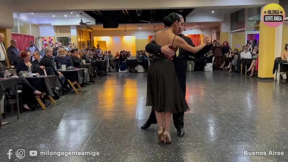 Video thumbnail for Hernan Alvarez Prieto y Natalia Hills - Milonga Gente Amiga - 04/JUN/2023 (1/2)