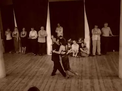 Video thumbnail for Esteban Moreno y Claudia Codega 1