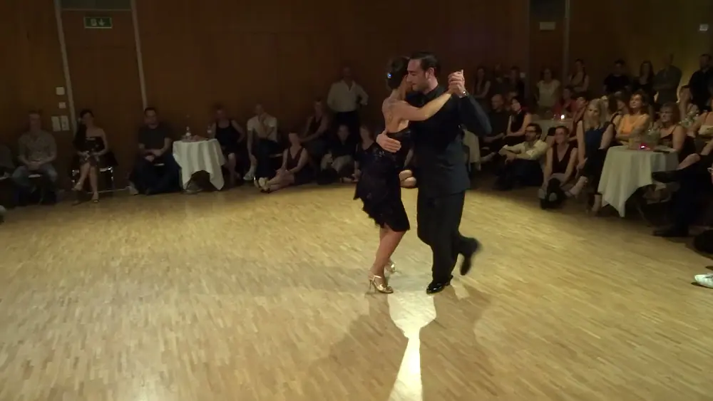 Video thumbnail for Fausto Carpino & Stephanie Fesneau dance Francisco Canaro's Milonga del corazón